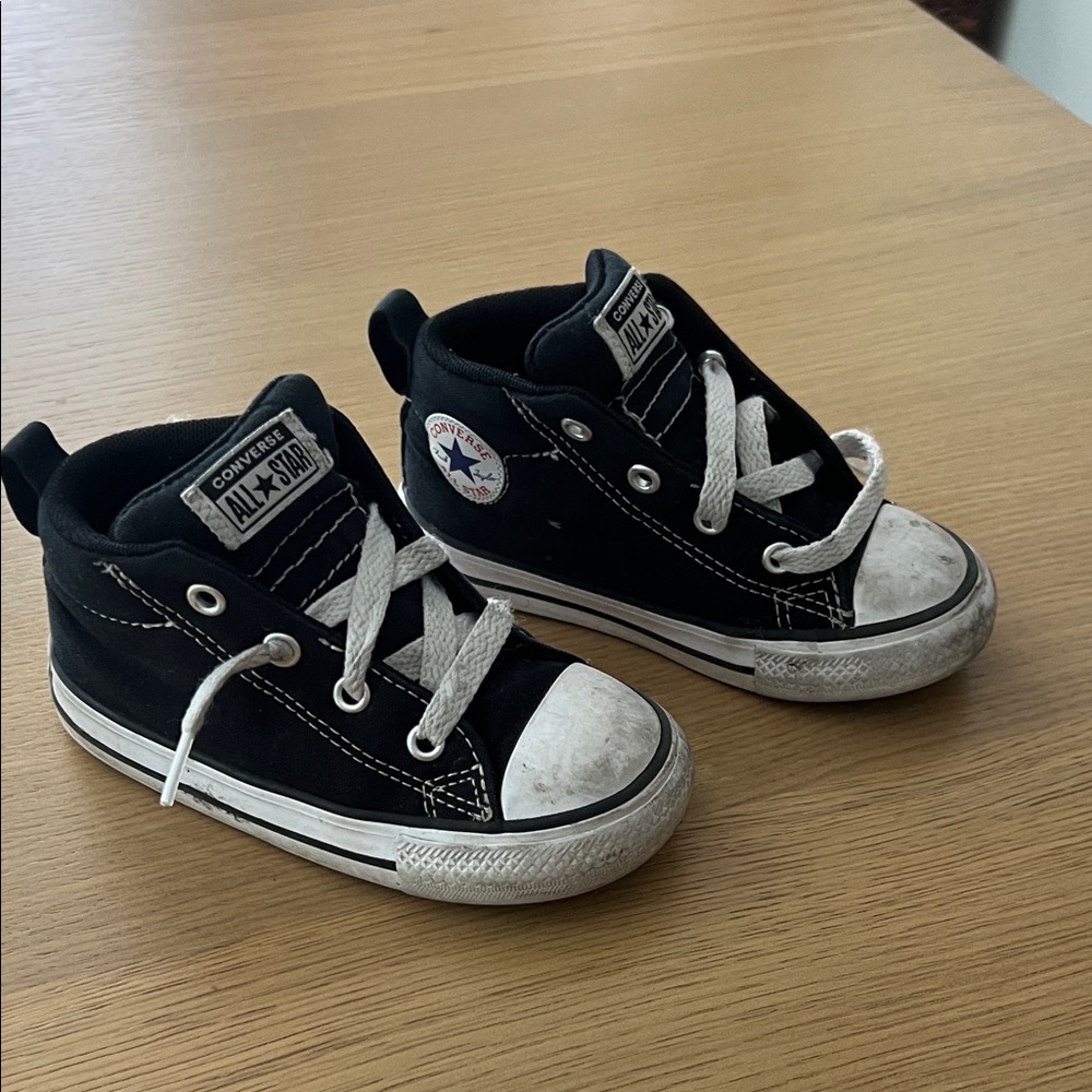 Converse Kids Sneakers with GIFT 💕